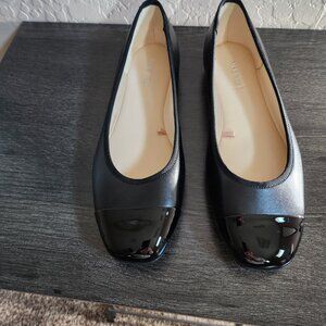 Nine West Women's Captoe Ballet Flat Black Women's Shoe Size 10M